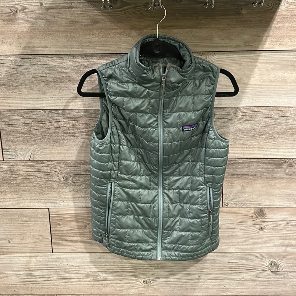 Patagonia, Green, down sweater vest. Size woman’s medium. Excellent condition.